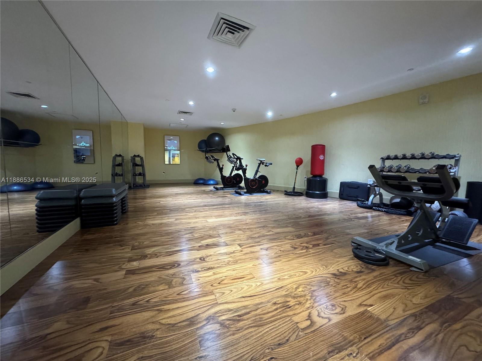 50 Biscayne Blvd #4903, Miami FL 33132
