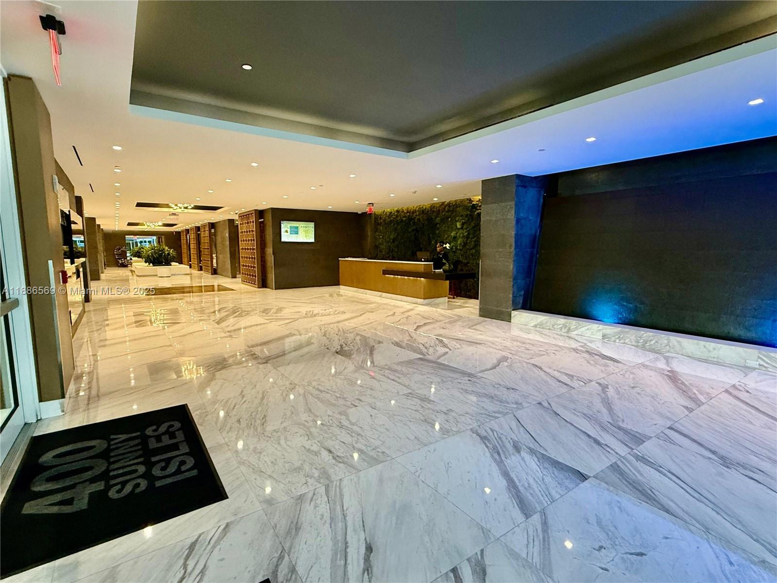 400 Sunny Isles Blvd #916, Sunny Isles Beach FL 33160