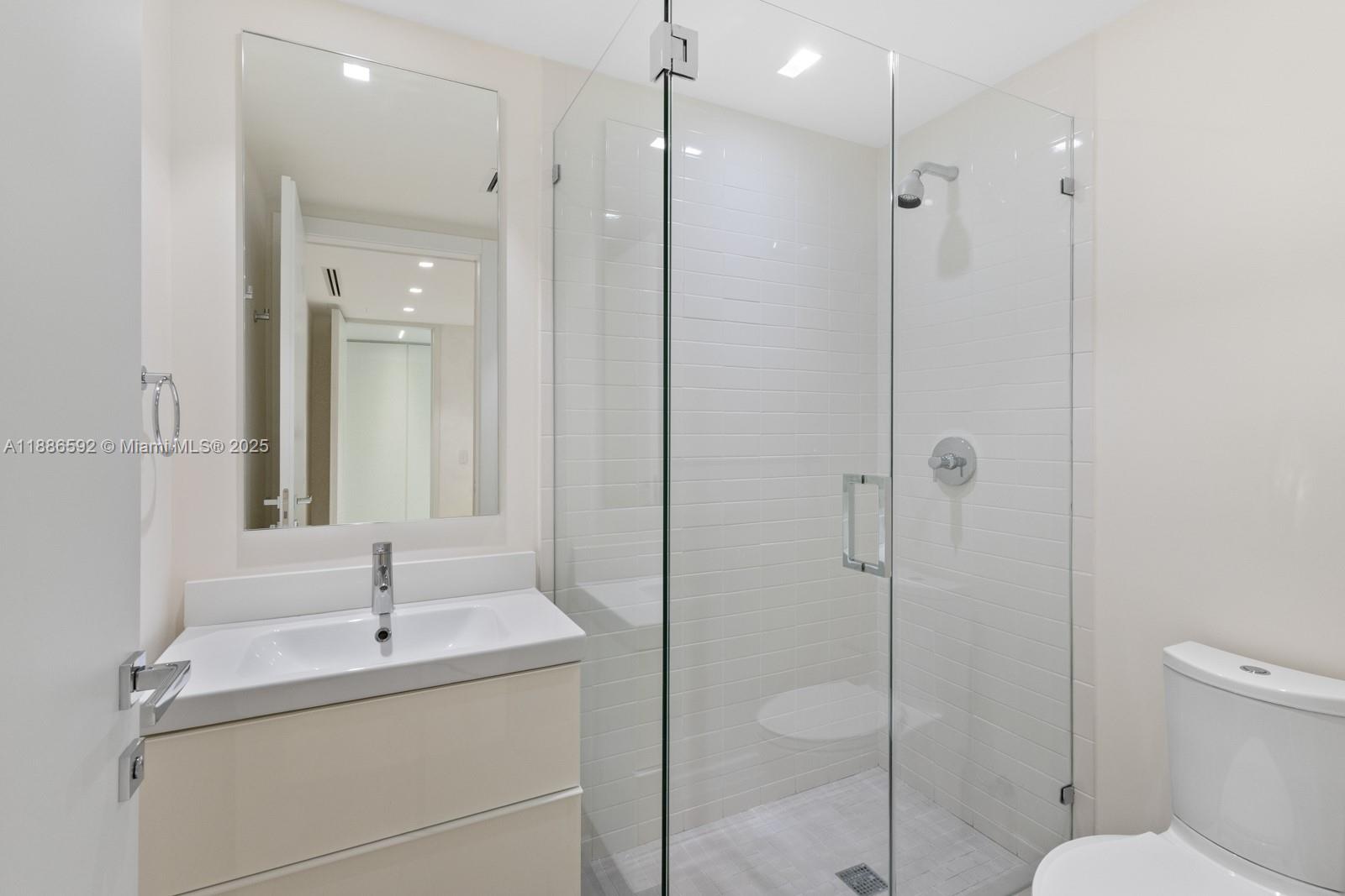 350 Ocean Dr #901N, Key Biscayne FL 33149