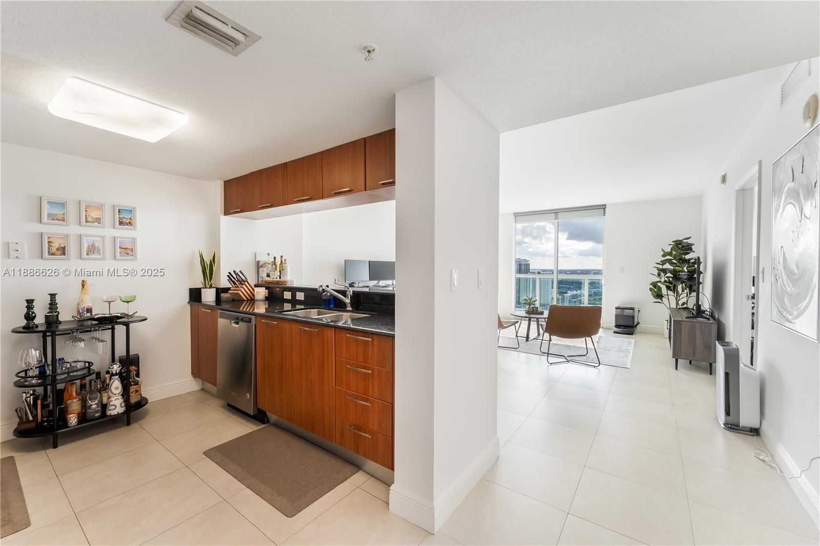 1800 N Bayshore Dr #4006, Miami FL 33132