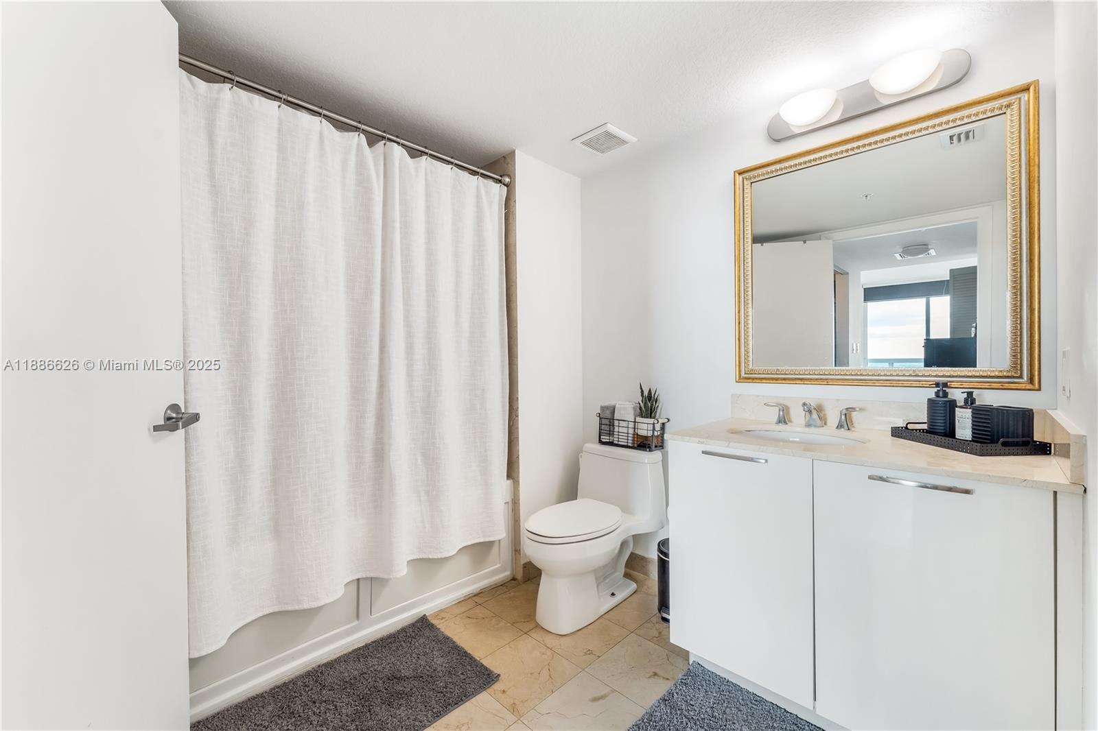 1800 N Bayshore Dr #4006, Miami FL 33132