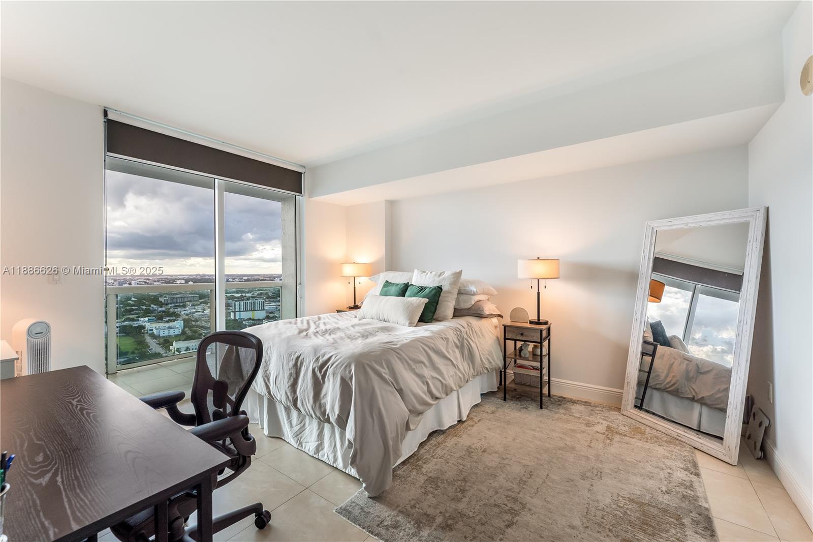 1800 N Bayshore Dr #4006, Miami FL 33132