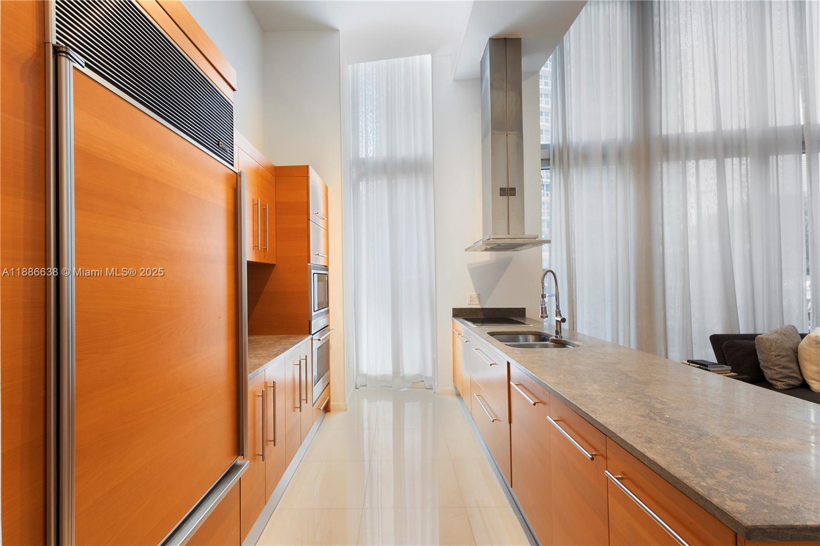 495 Brickell Ave #1510, Miami FL 33131