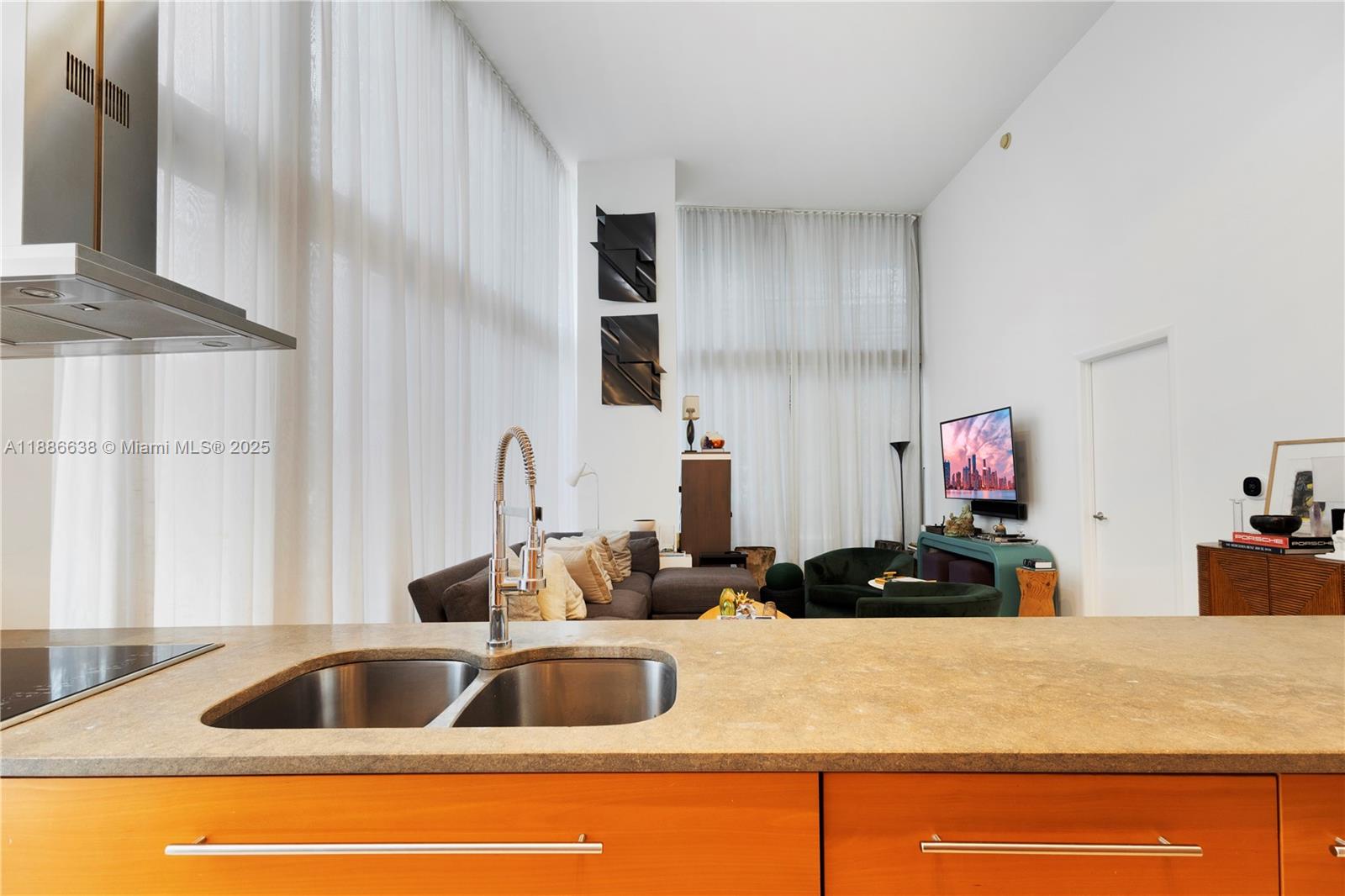 495 Brickell Ave #1510, Miami FL 33131