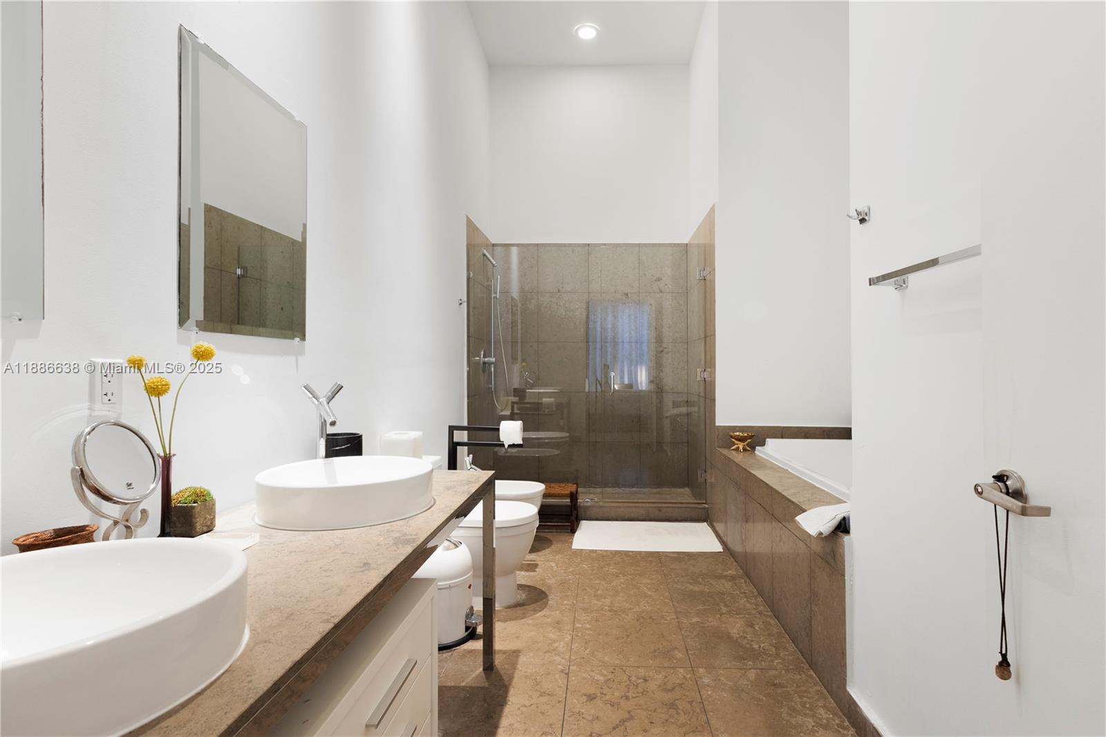 495 Brickell Ave #1510, Miami FL 33131