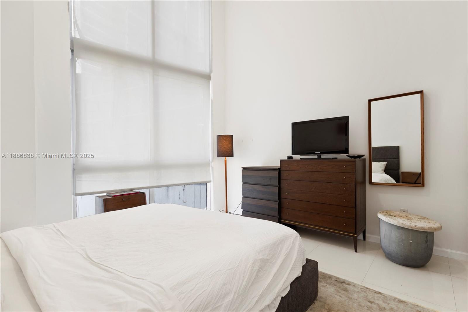 495 Brickell Ave #1510, Miami FL 33131
