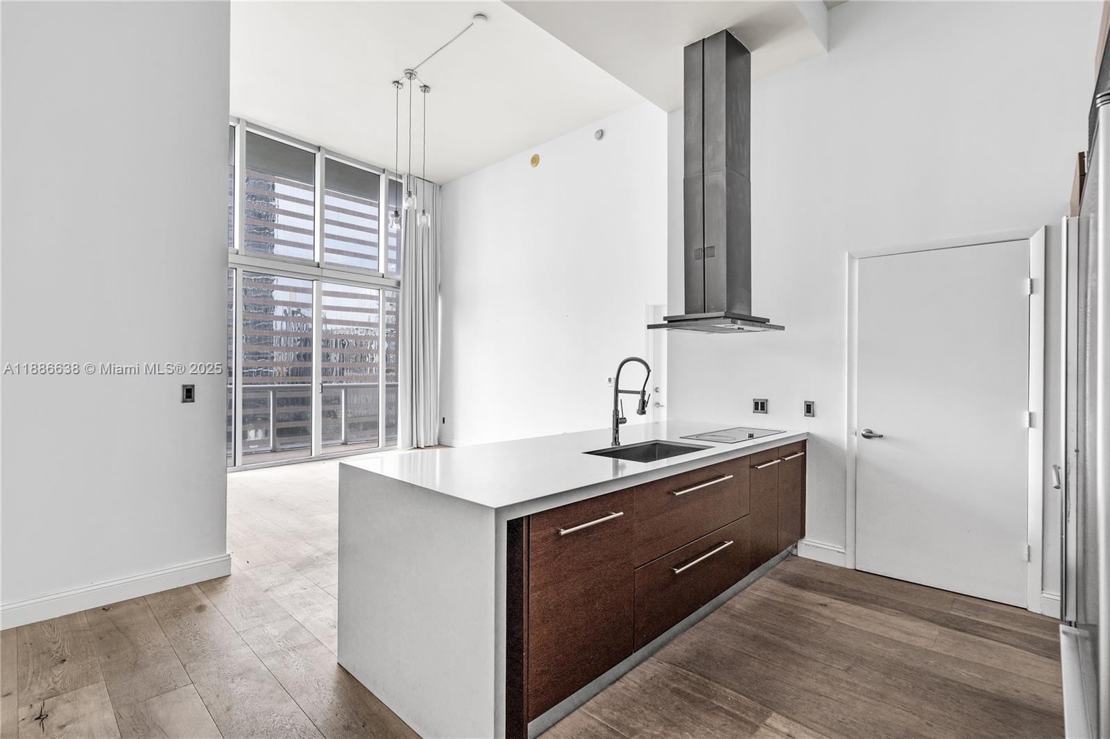 495 Brickell Ave #1510, Miami FL 33131