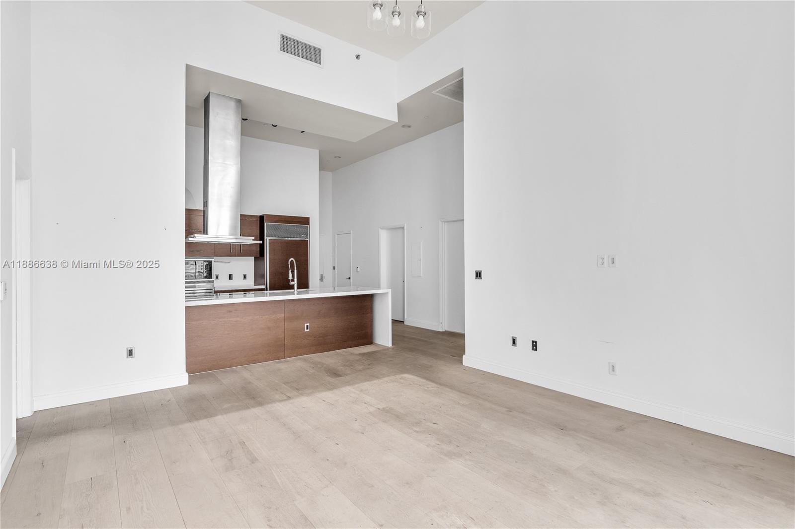 495 Brickell Ave #1510, Miami FL 33131