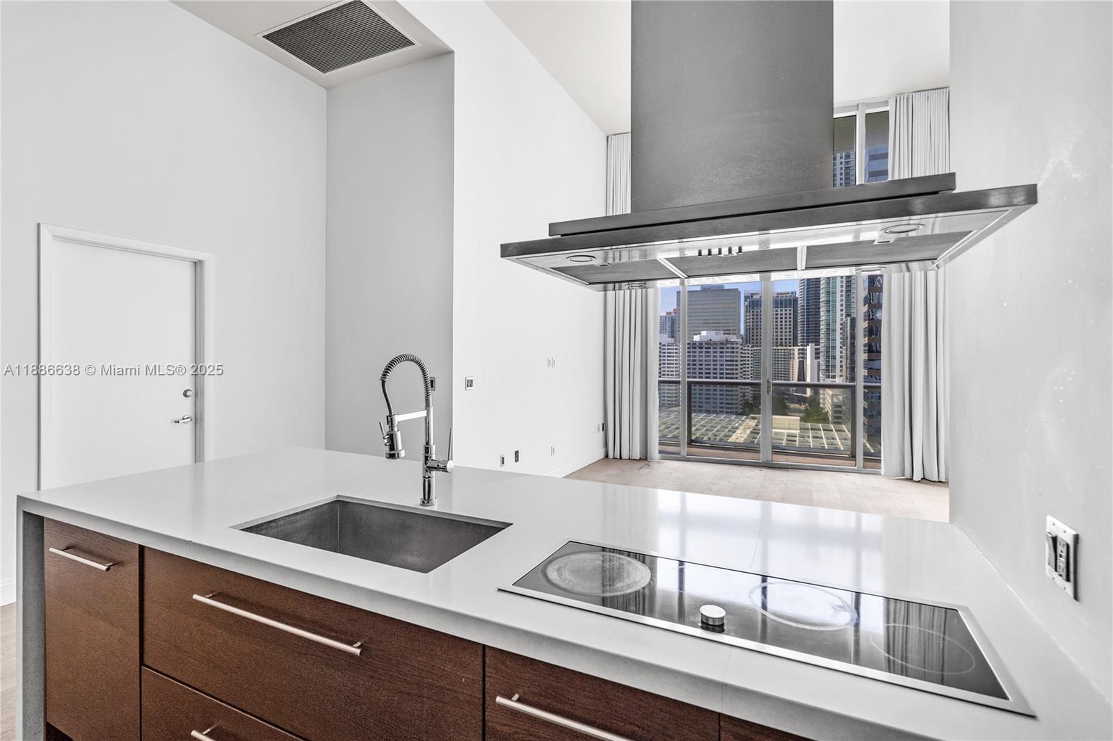 495 Brickell Ave #1510, Miami FL 33131