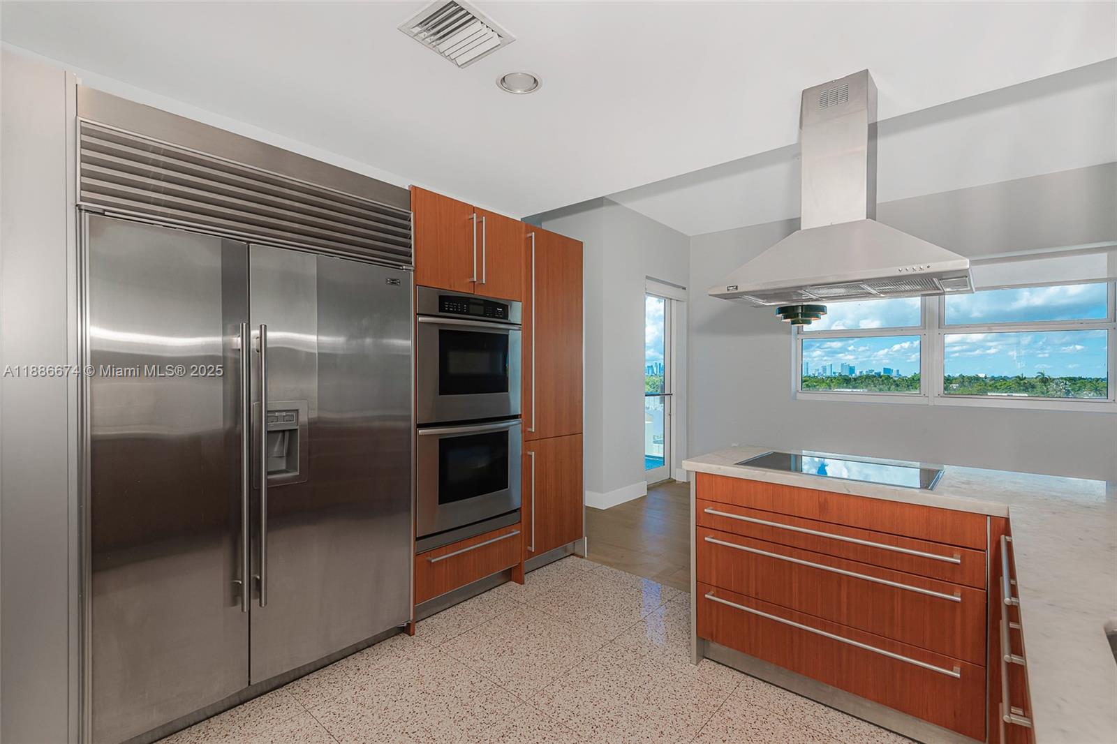 6103 Aqua Ave #605, Miami Beach FL 33141