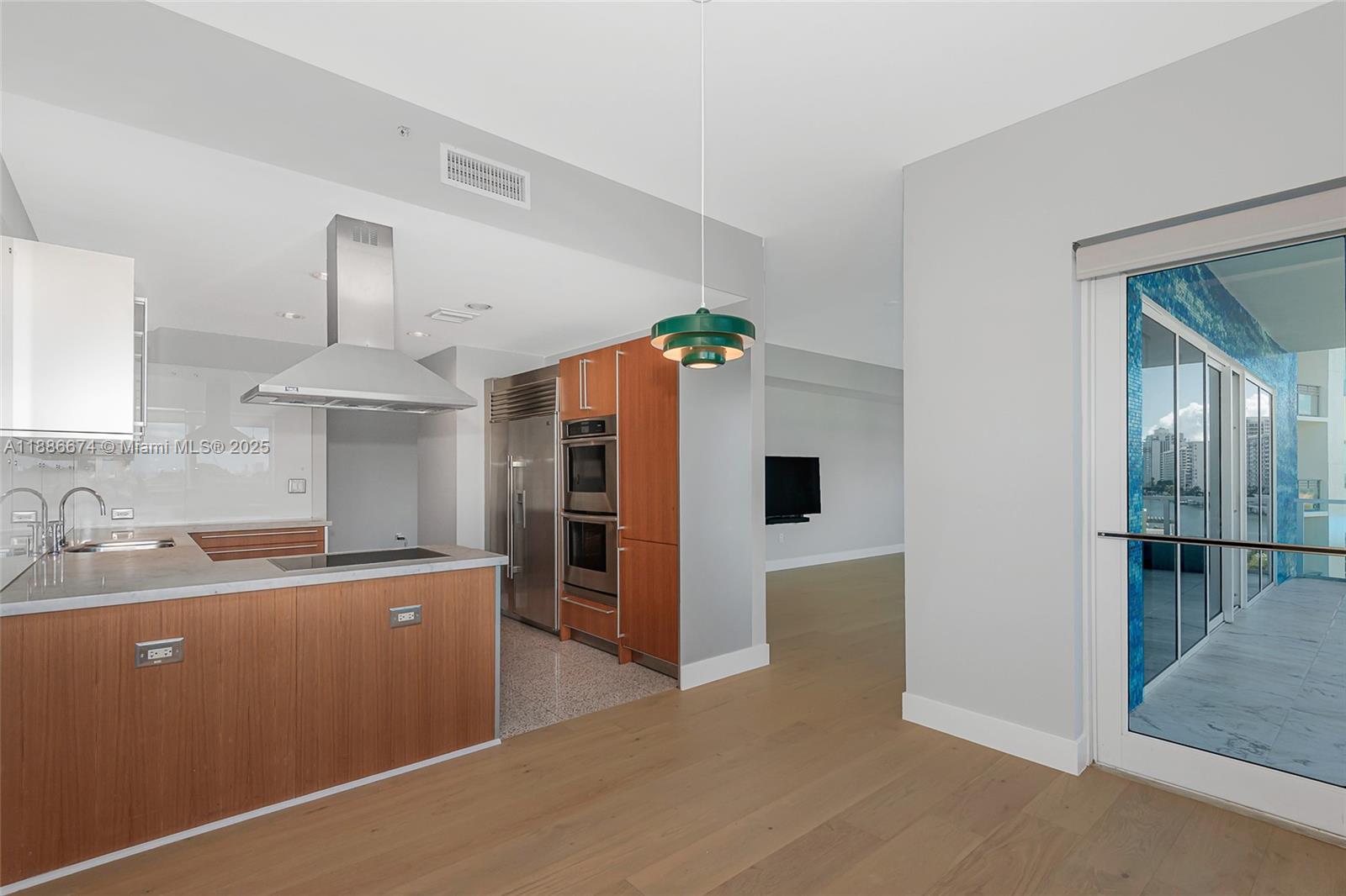 6103 Aqua Ave #605, Miami Beach FL 33141