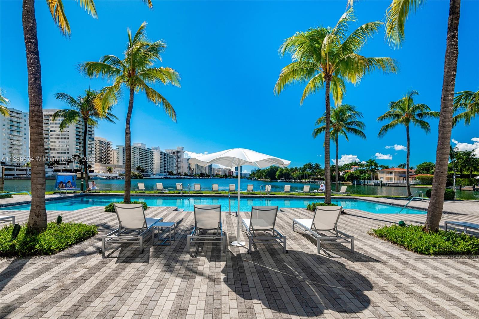 6103 Aqua Ave #605, Miami Beach FL 33141