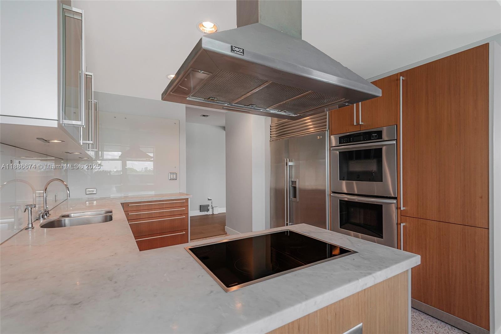 6103 Aqua Ave #605, Miami Beach FL 33141