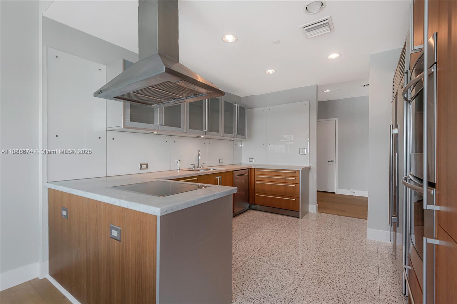 6103 Aqua Ave #605, Miami Beach FL 33141