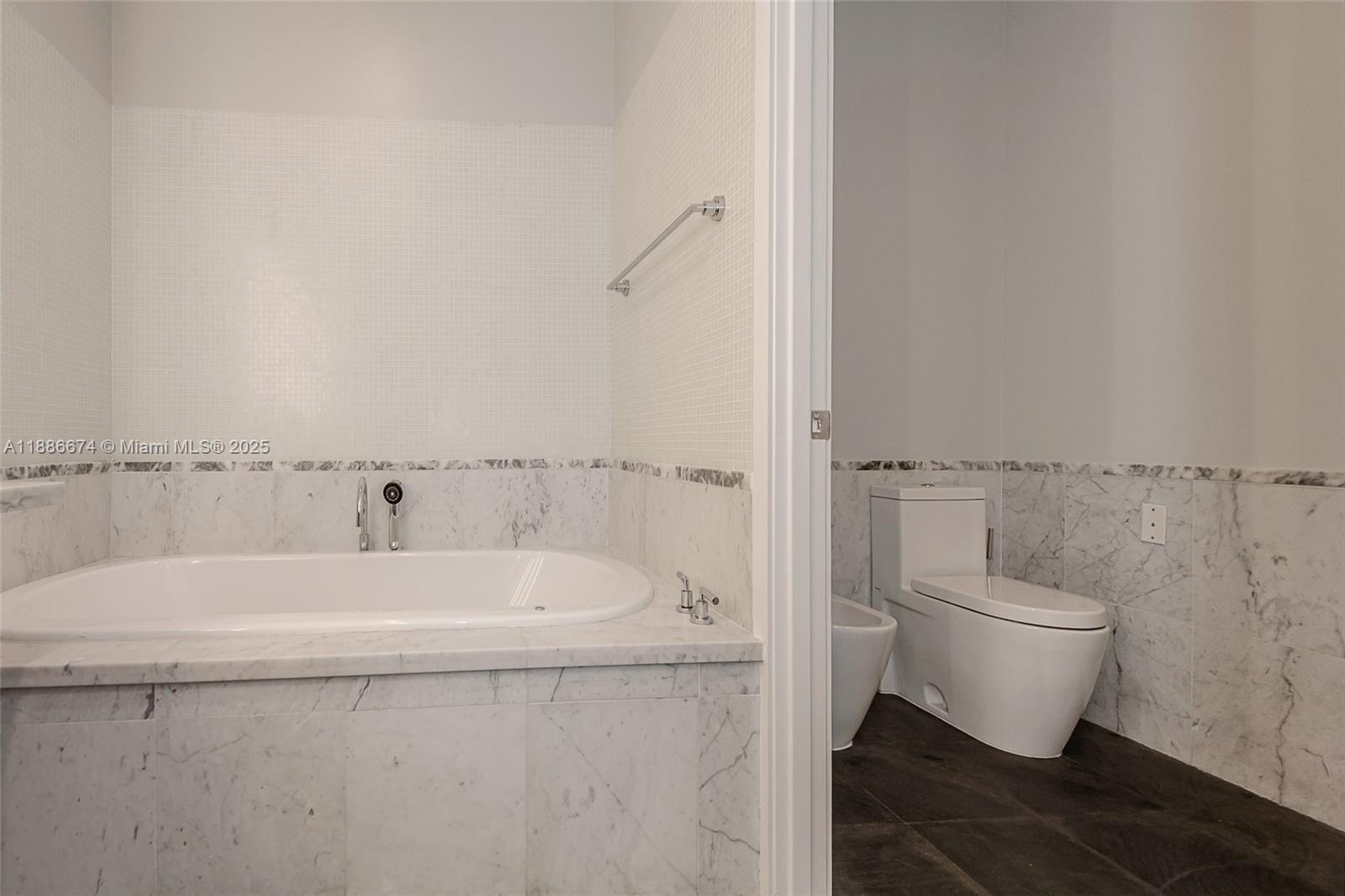 6103 Aqua Ave #605, Miami Beach FL 33141