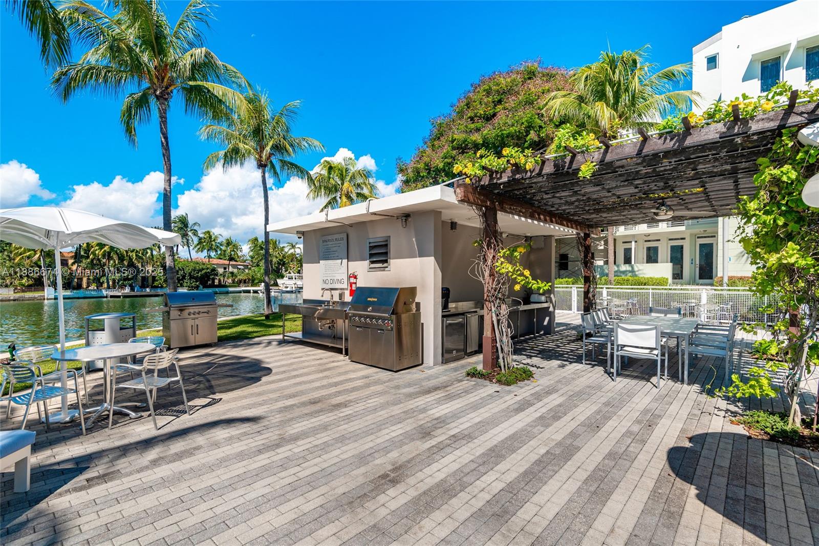 6103 Aqua Ave #605, Miami Beach FL 33141
