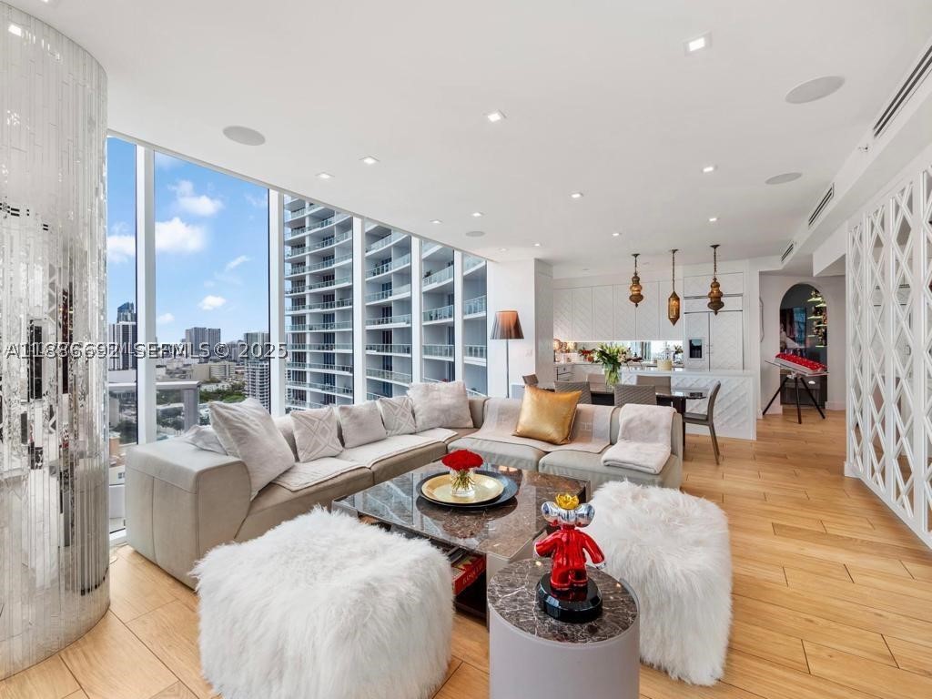 2020 N Bayshore Dr #2702, Miami FL 33137