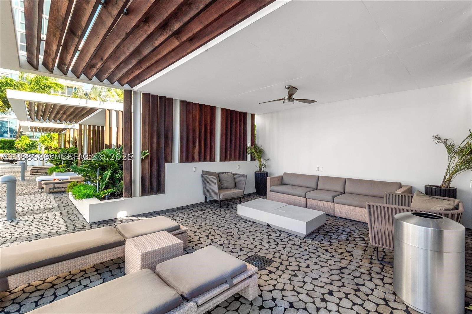 2020 N Bayshore Dr #2702, Miami FL 33137