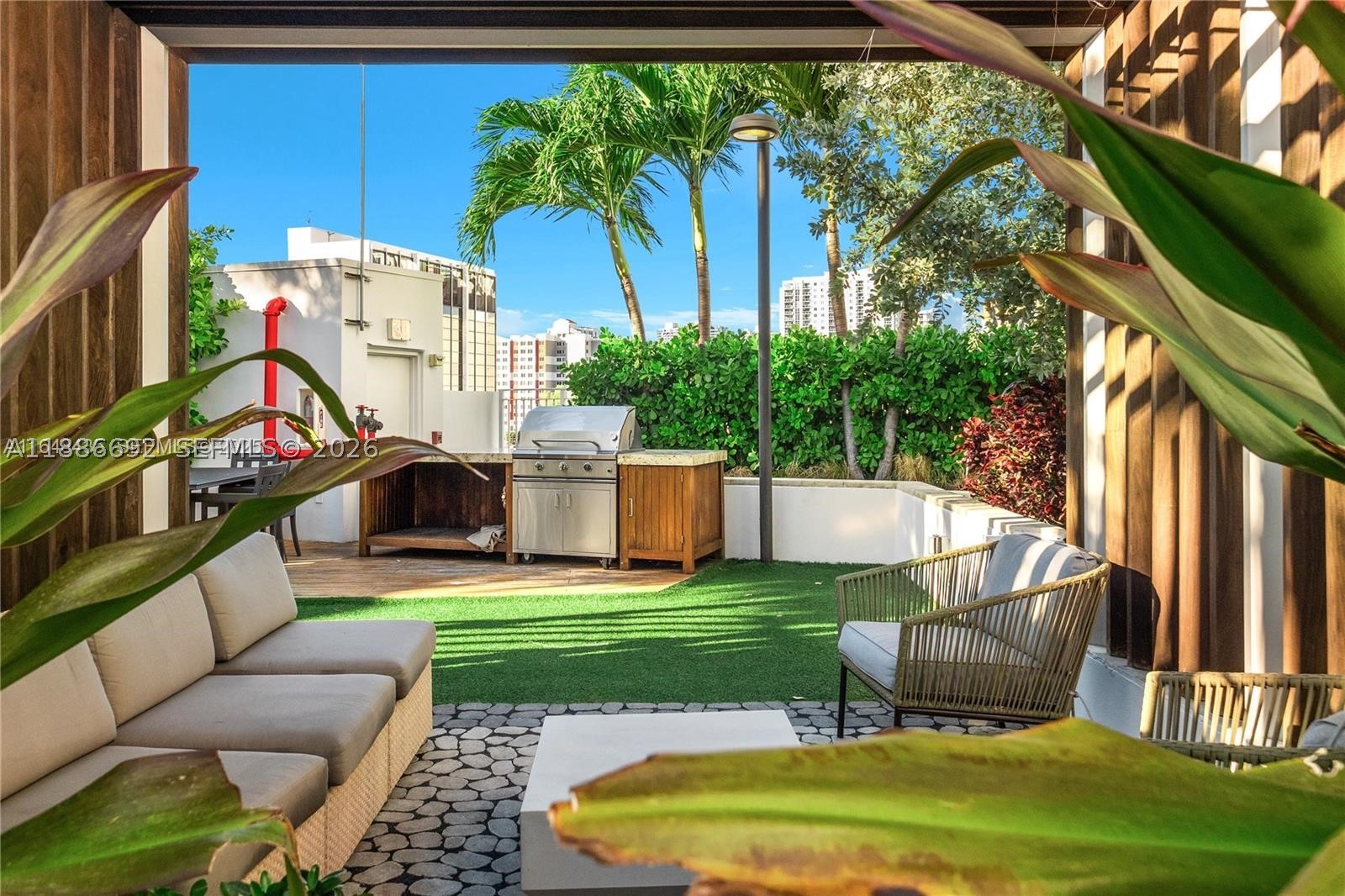 2020 N Bayshore Dr #2702, Miami FL 33137