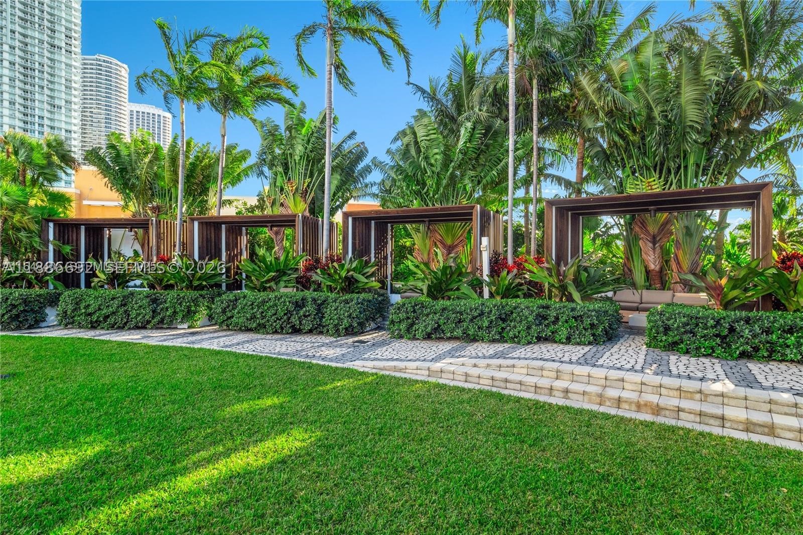 2020 N Bayshore Dr #2702, Miami FL 33137