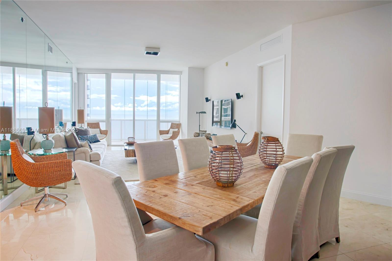 15811 Collins Ave #2303, Sunny Isles Beach FL 33160