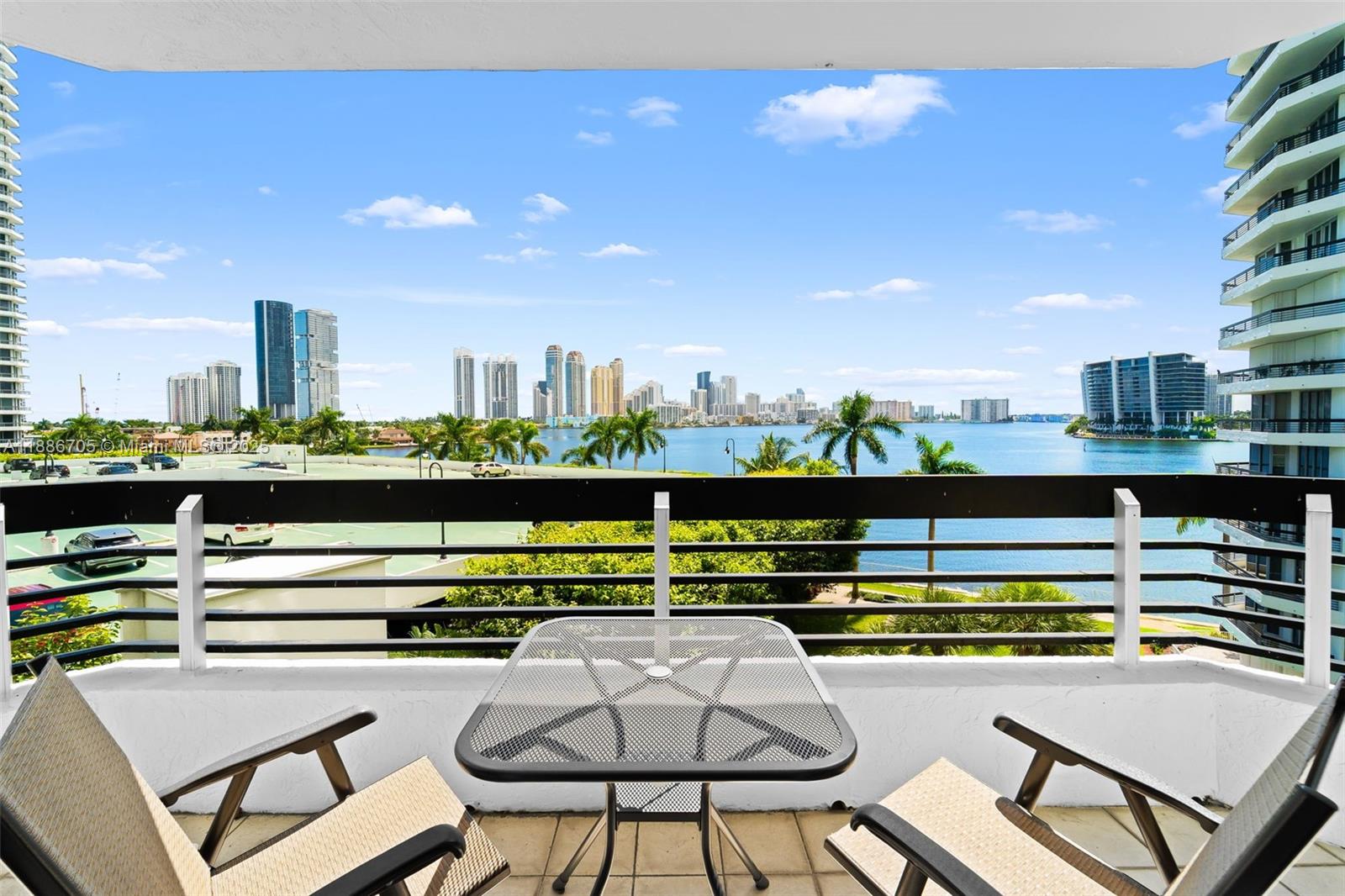 3600 Mystic Pointe Dr #614, Aventura FL 33180