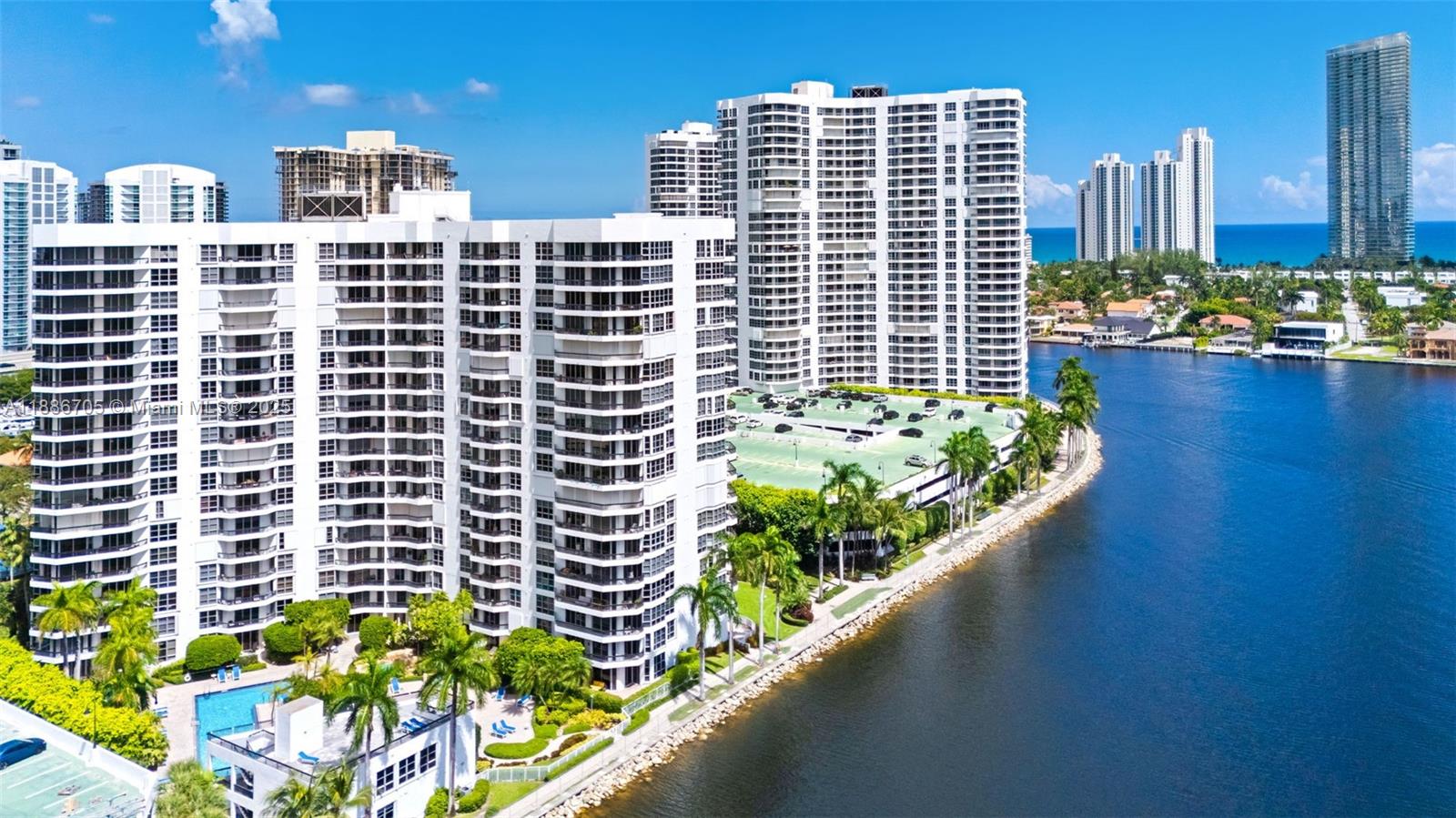 3600 Mystic Pointe Dr #614, Aventura FL 33180