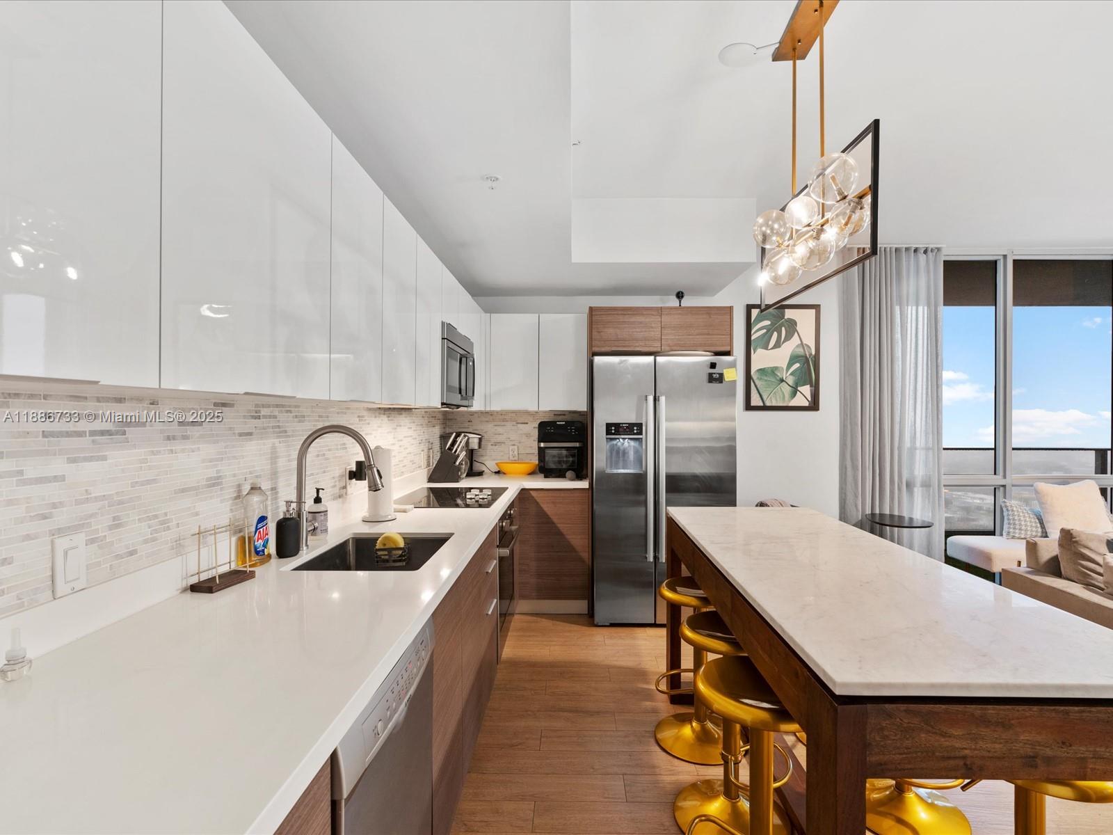 1010 SW 2nd Ave #1908, Miami FL 33130