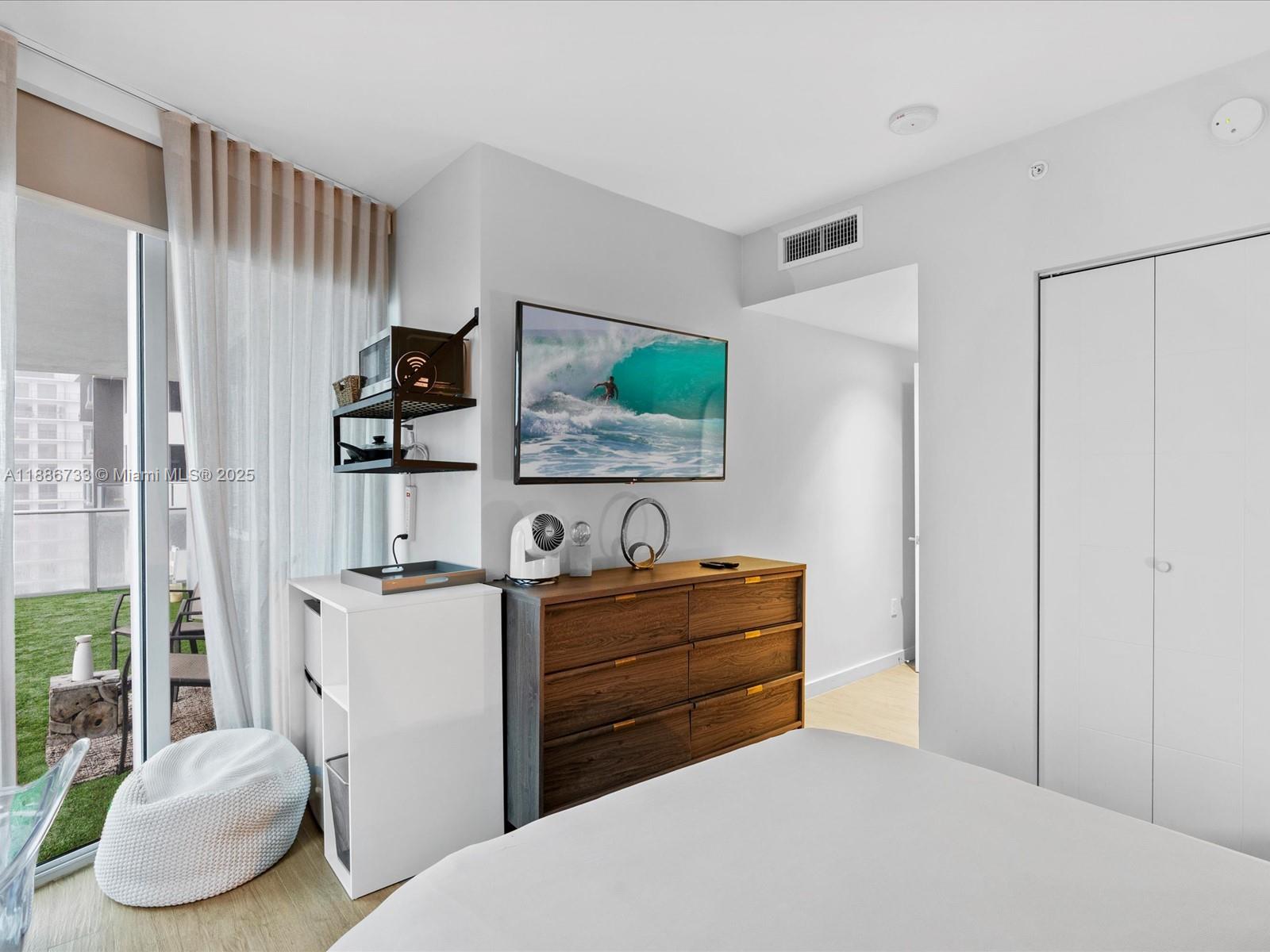 1010 SW 2nd Ave #1908, Miami FL 33130
