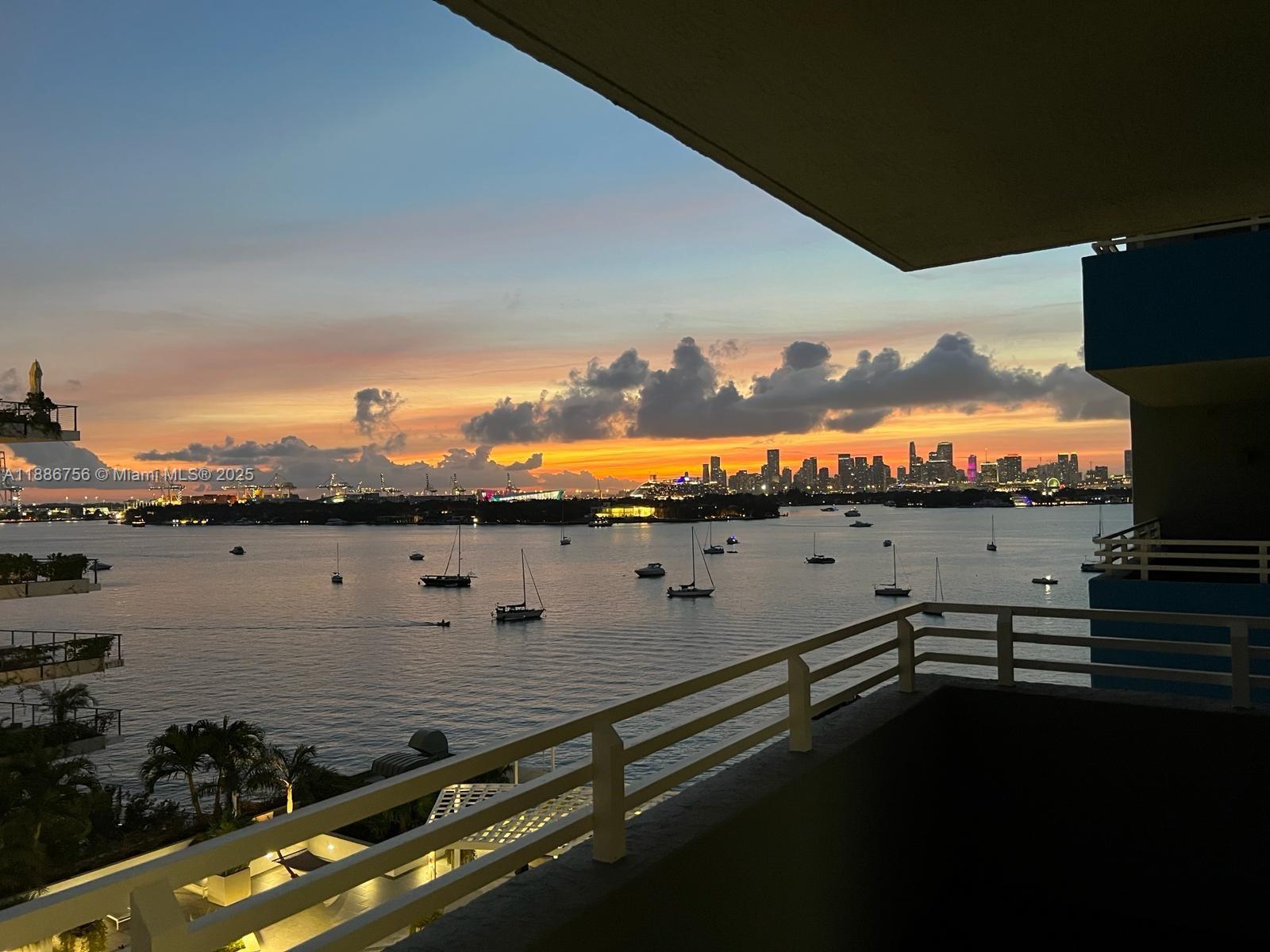1330 W West Ave #806, Miami Beach FL 33139
