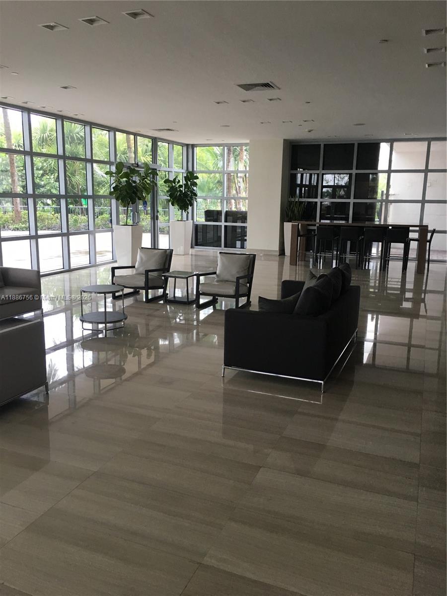 1330 W West Ave #806, Miami Beach FL 33139