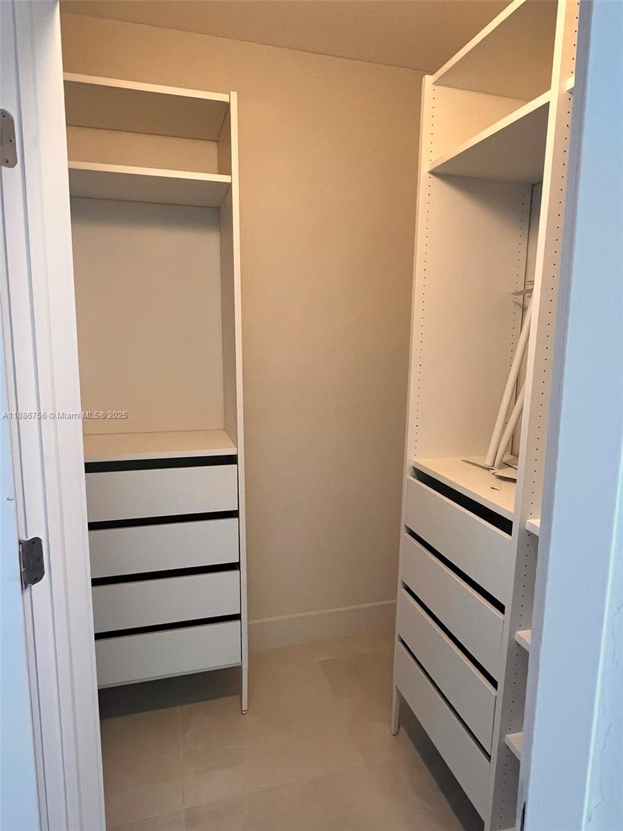 1330 W West Ave #806, Miami Beach FL 33139