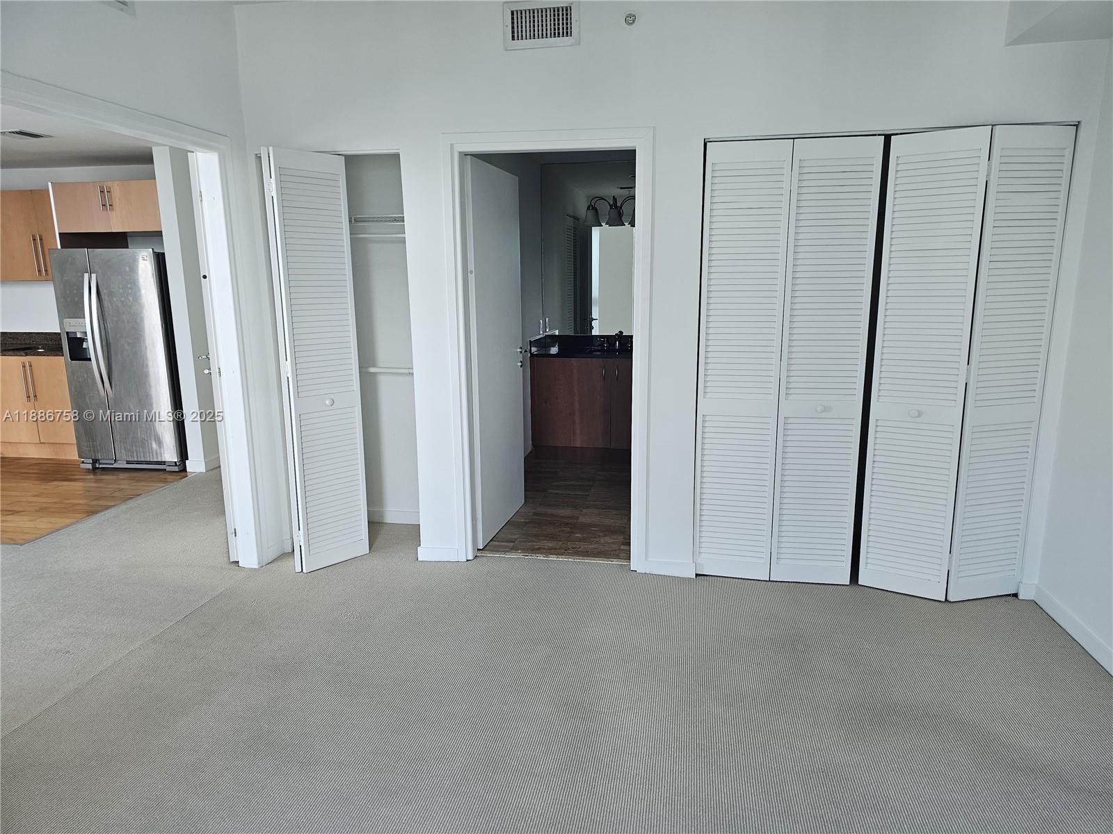 300 SOUTH BISCAYNE BLVD #3209, Miami FL 33131
