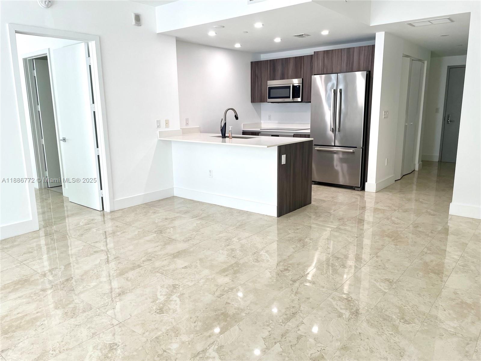 488 NE 18th St #2804, Miami FL 33132