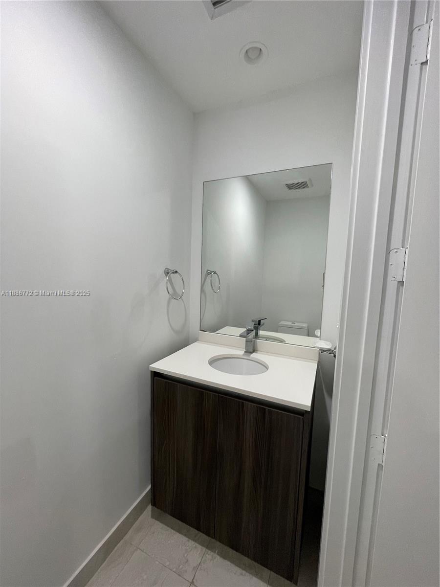 488 NE 18th St #2804, Miami FL 33132