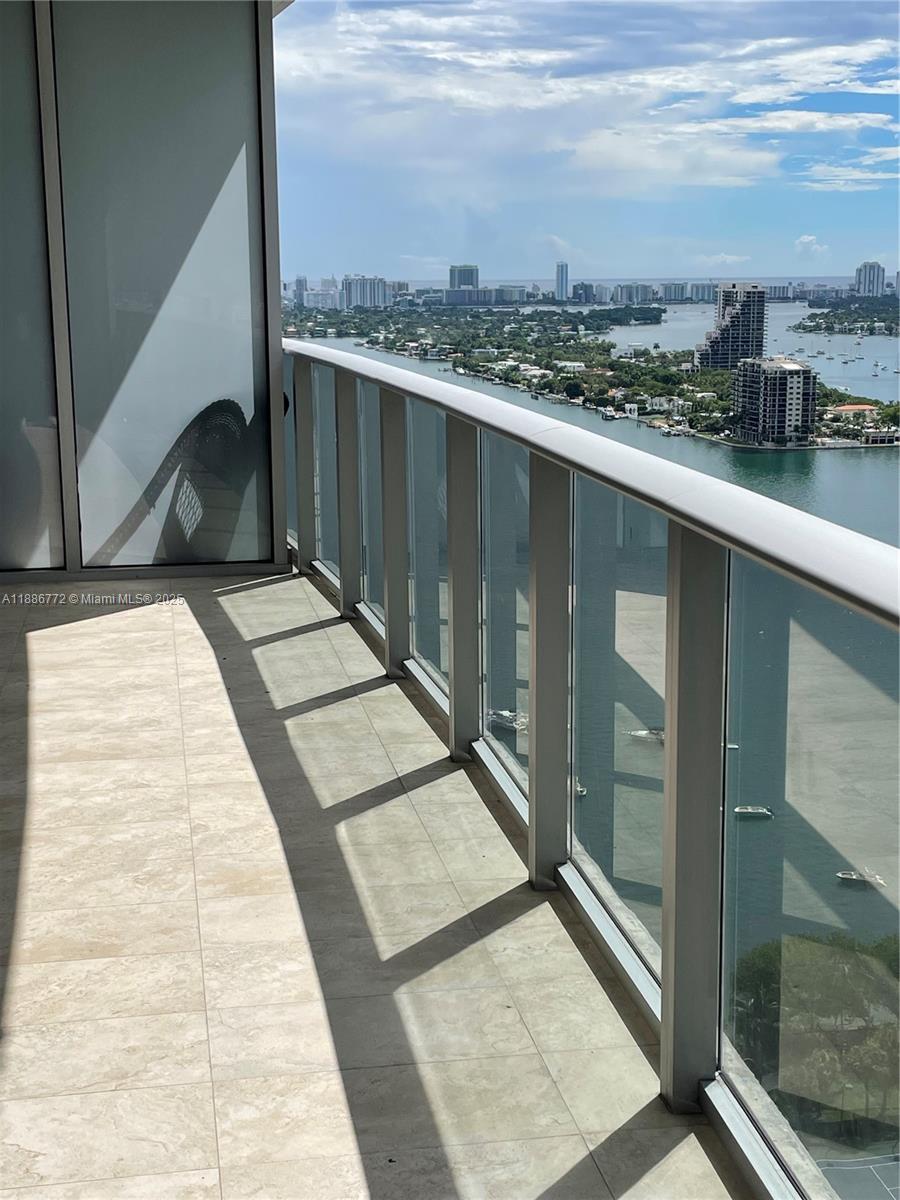 488 NE 18th St #2804, Miami FL 33132