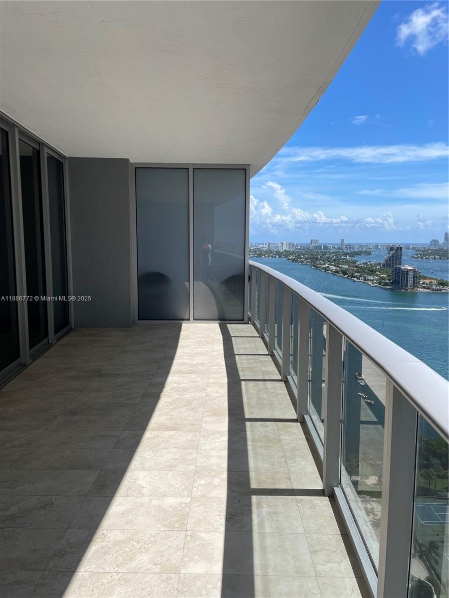 488 NE 18th St #2804, Miami FL 33132