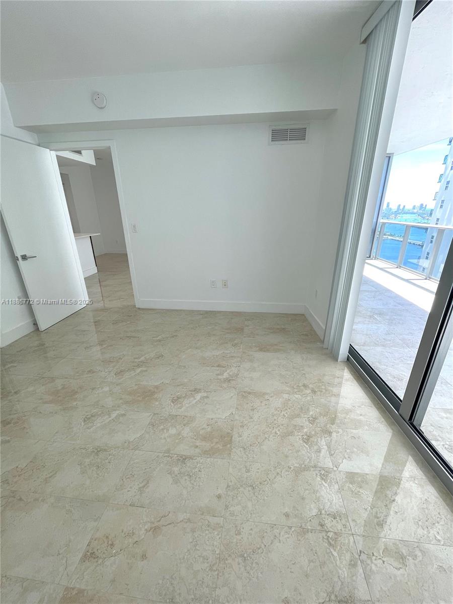 488 NE 18th St #2804, Miami FL 33132