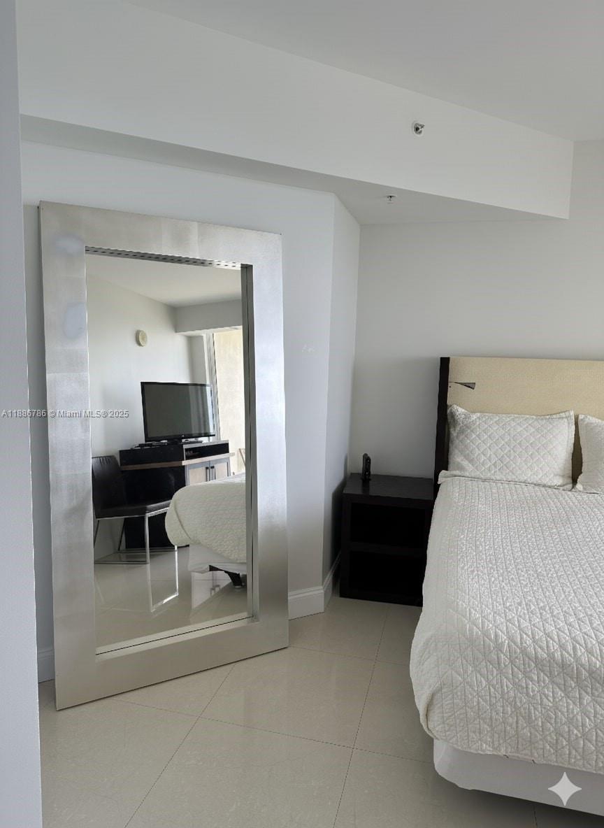 16699 Collins Ave #1806, Sunny Isles Beach FL 33160