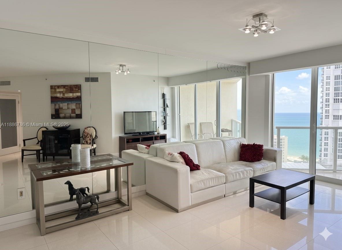 16699 Collins Ave #1806, Sunny Isles Beach FL 33160