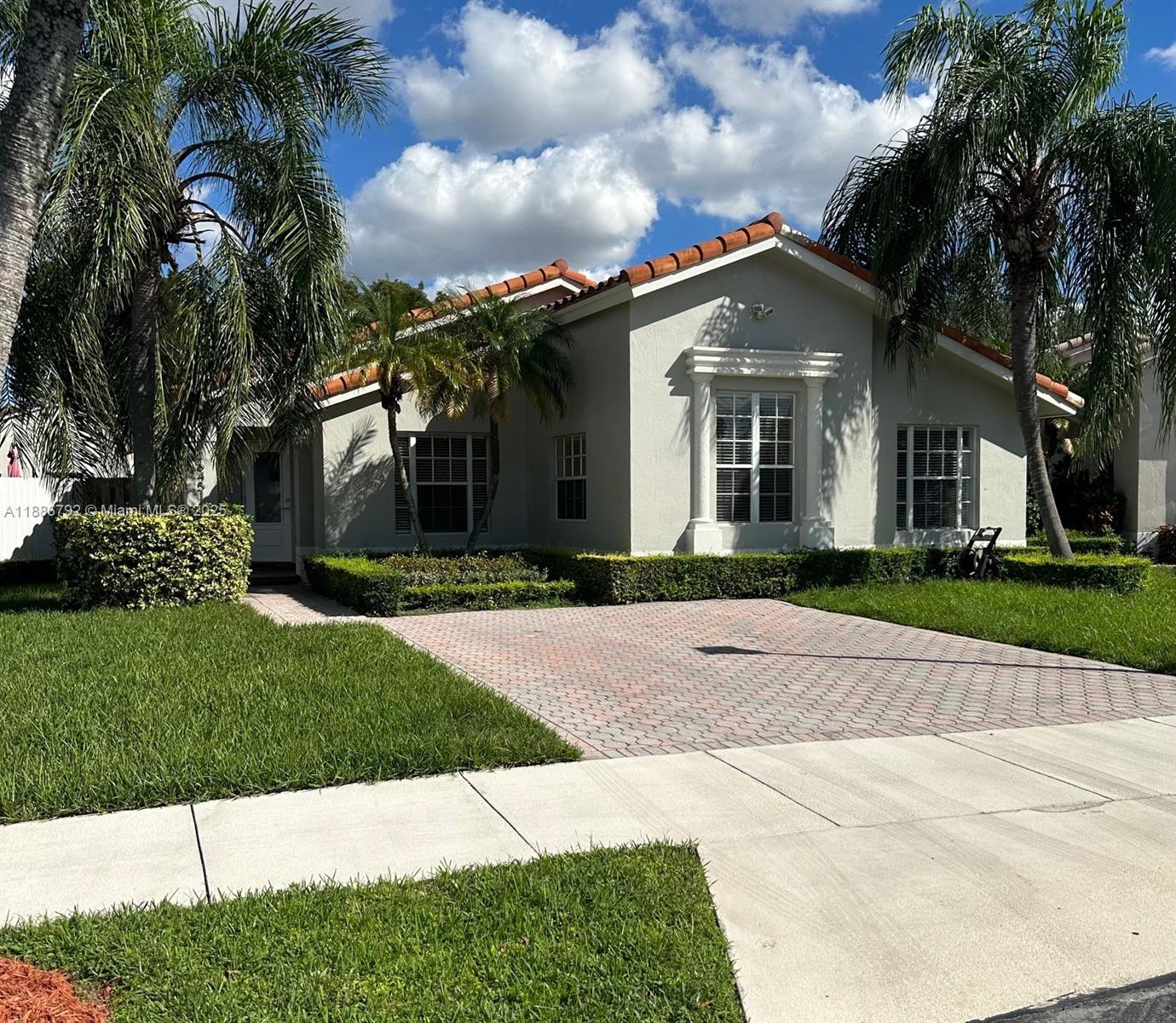 16451 SW 98th Ter, Miami FL 33196