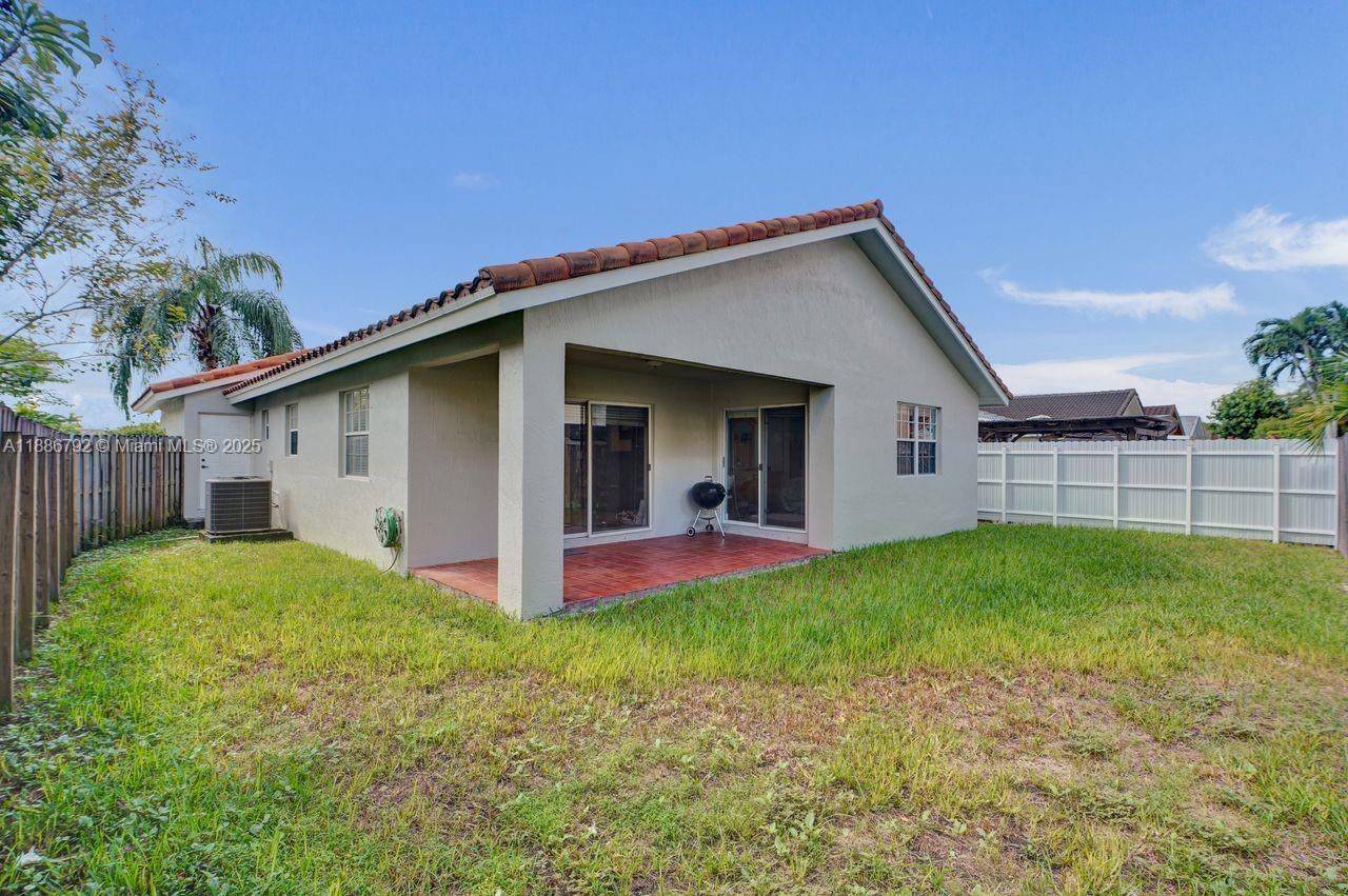 16451 SW 98th Ter, Miami FL 33196