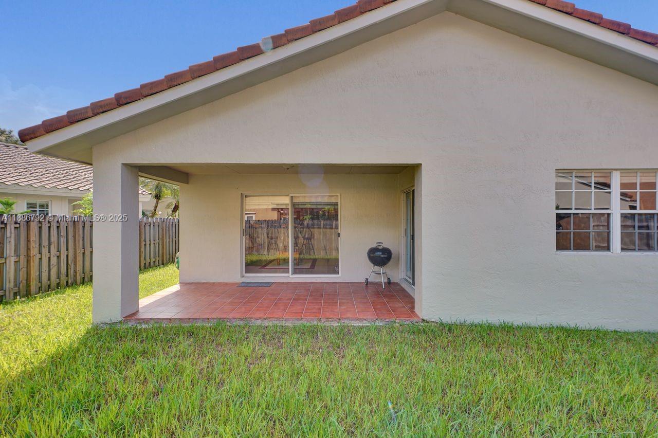 16451 SW 98th Ter, Miami FL 33196