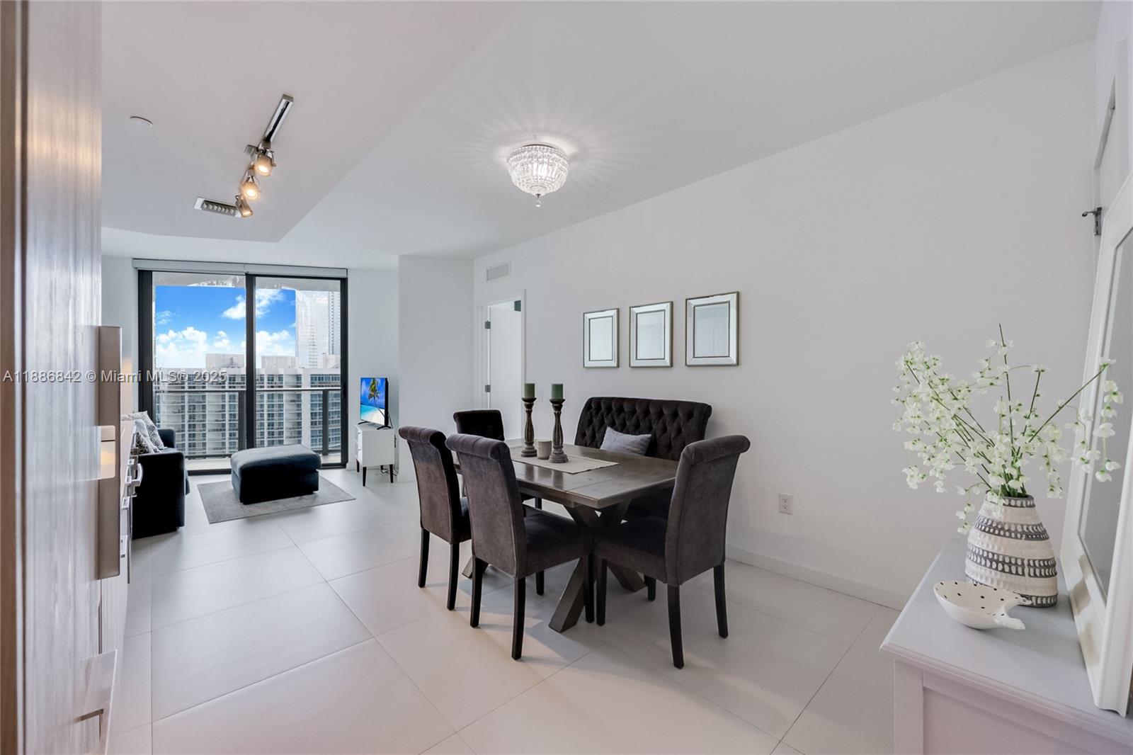 501 NE 31st St #2007, Miami FL 33137