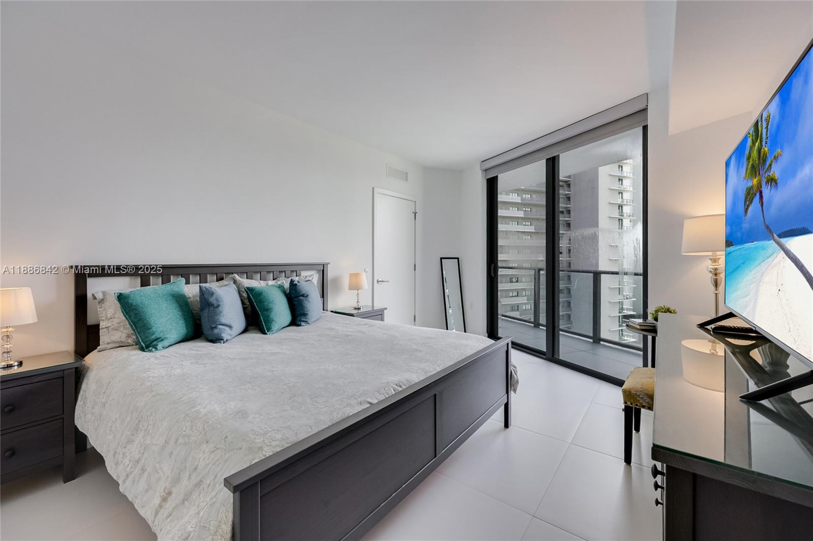 501 NE 31st St #2007, Miami FL 33137