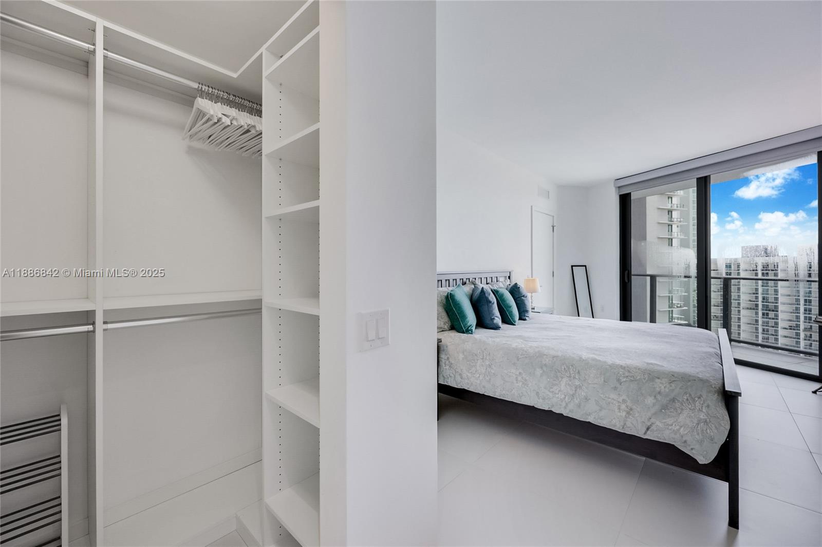 501 NE 31st St #2007, Miami FL 33137
