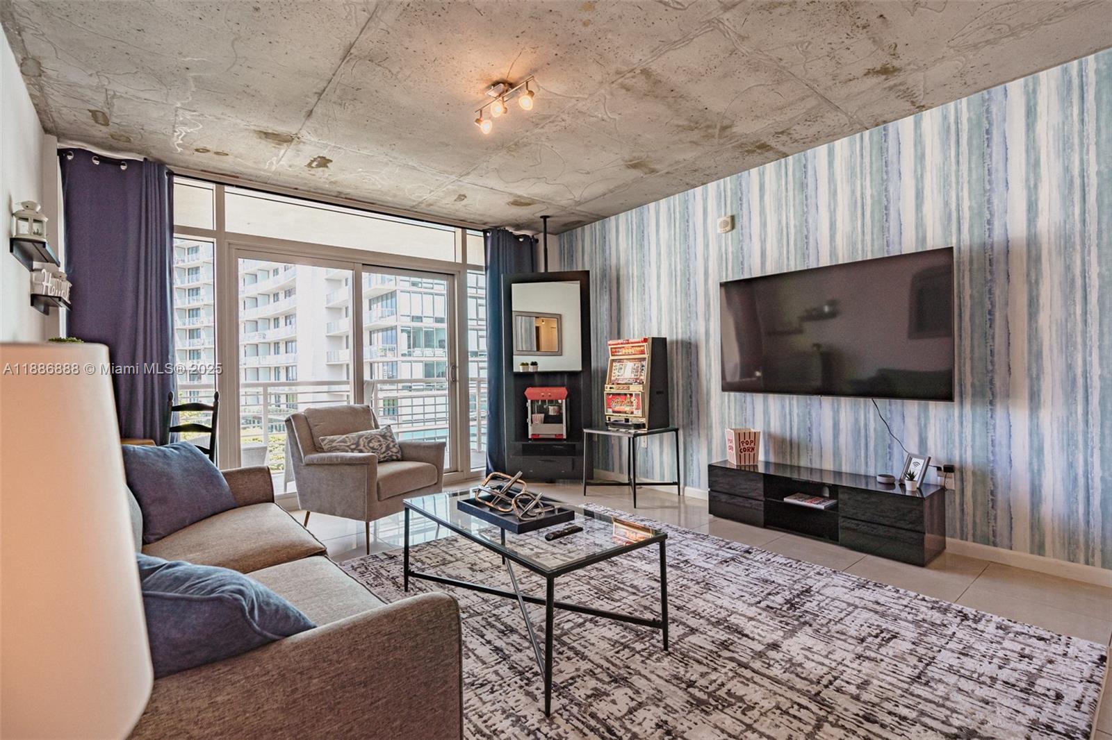 3250 NE 1st Ave #719, Miami FL 33137
