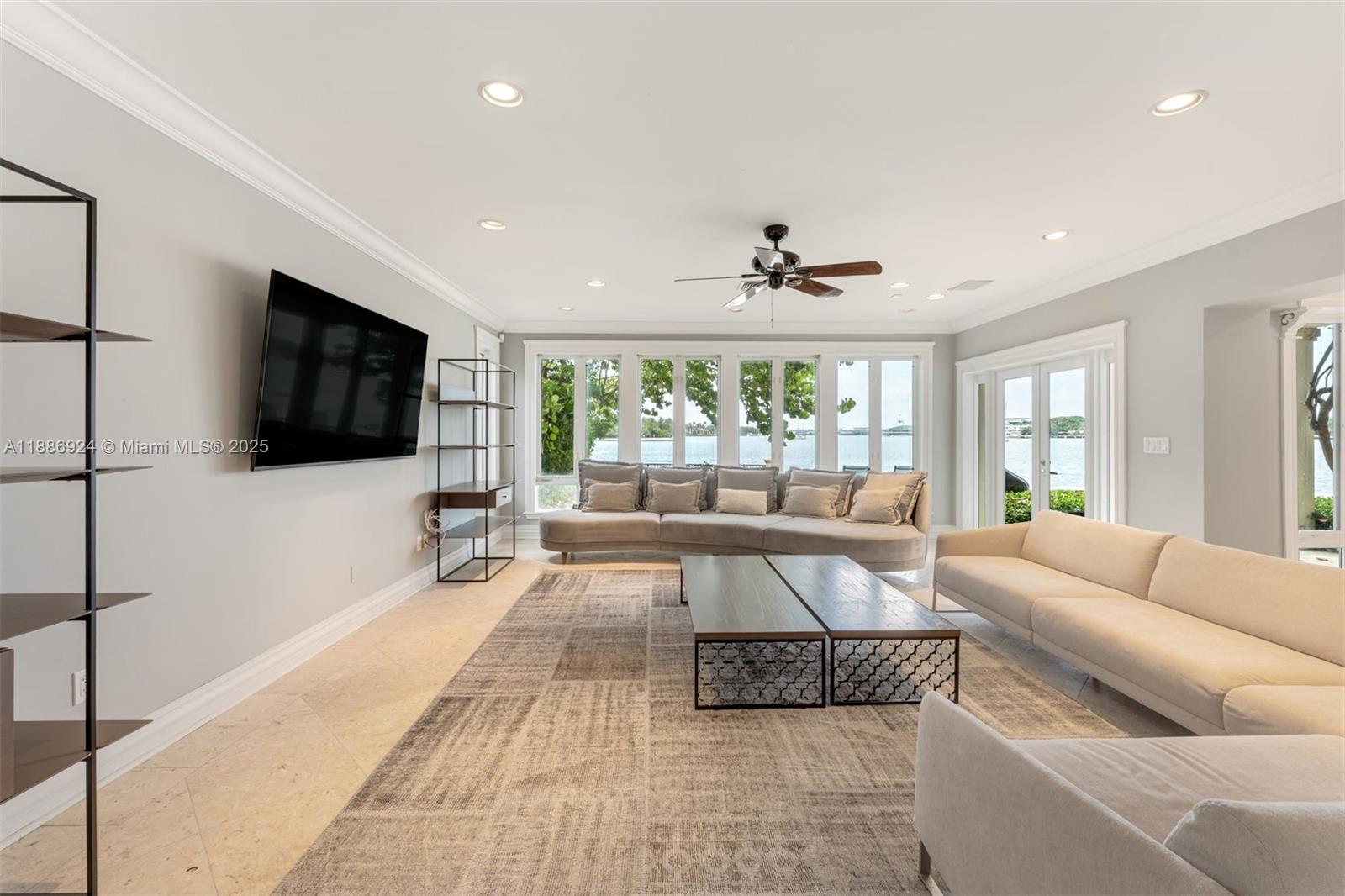 11 E Rivo Alto Dr, Miami Beach FL 33139