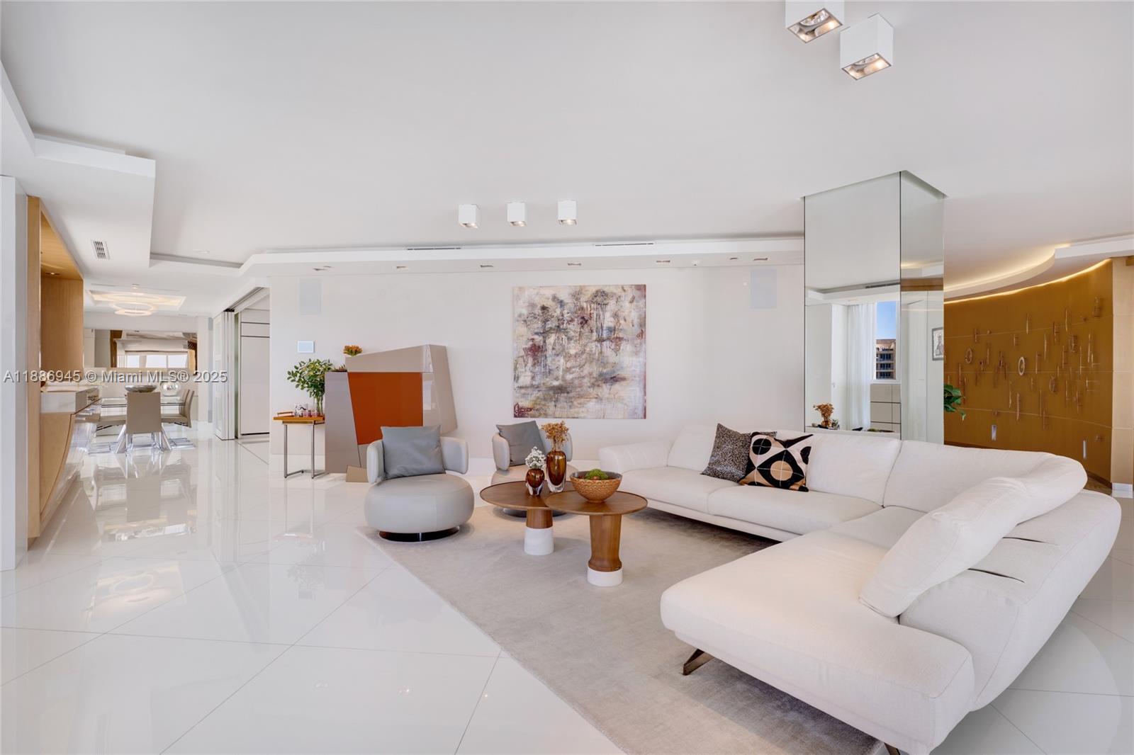 791 Crandon Blvd #1408, Key Biscayne FL 33149