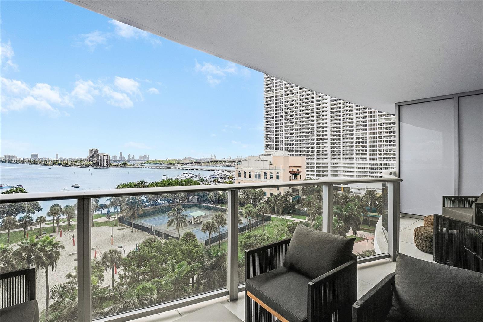 488 NE 18th St #704, Miami FL 33132